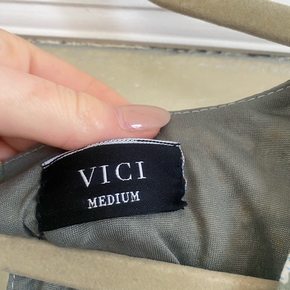 Vici Florabunda Wrap Romper - Picture 7 of 7